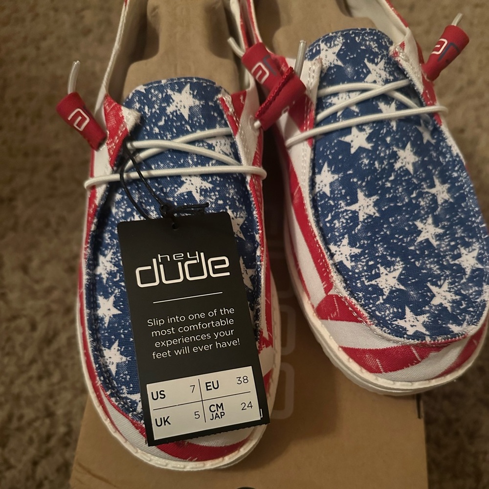 Wendy Star Spangled Hey Dude